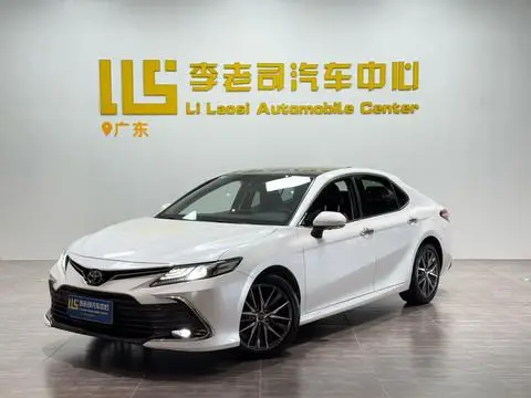 Toyota Camry 2021
