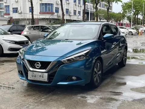 Nissan 蓝鸟 2016