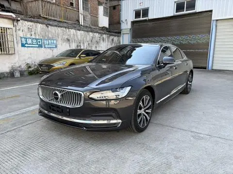 Volvo S90 2022