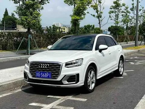 Audi Q2L 2018