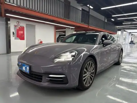 Porsche Panamera 2017 — фото 1