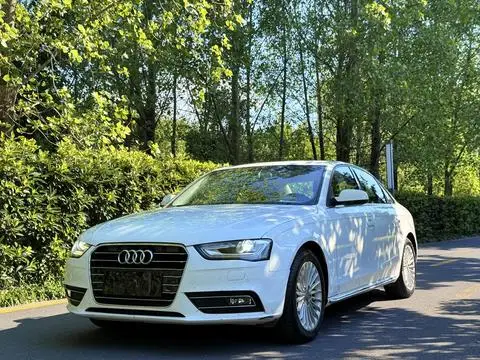 Audi A4L 2016