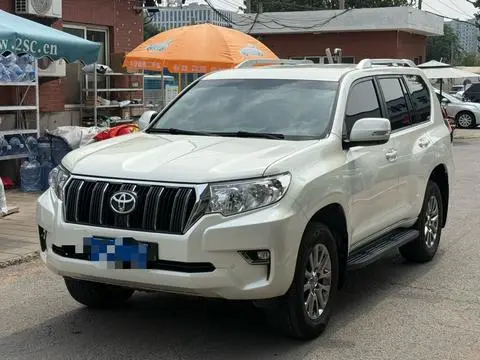 Toyota Prado 2019 — фото 1