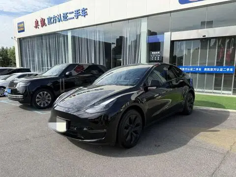 Tesla Model Y 2023 — фото 1