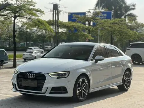 Audi A3 2017 — фото 1