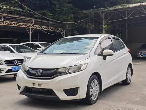 Honda Fit 2016 — фото 1