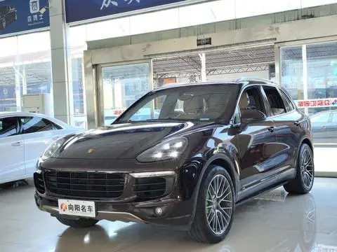 Porsche Cayenne 2017 — фото 1