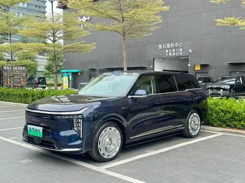 IM Motors 智己LS9 2026