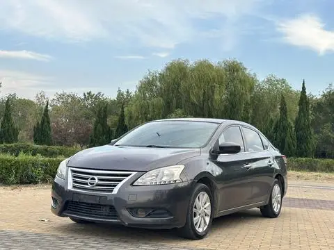 Nissan 轩逸 2012