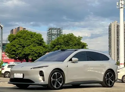 NIO ET5T 2024