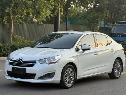 Citroën C4L 2014