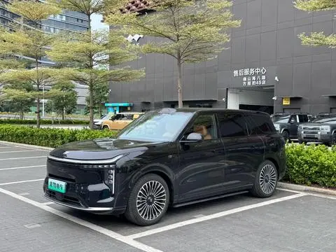 IM Motors 智己LS8 2026