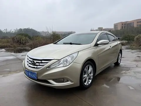 Hyundai 索纳塔八 2011