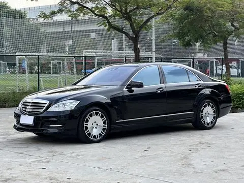 Mercedes-Benz S-Class 2010