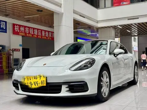 Porsche Panamera 2019
