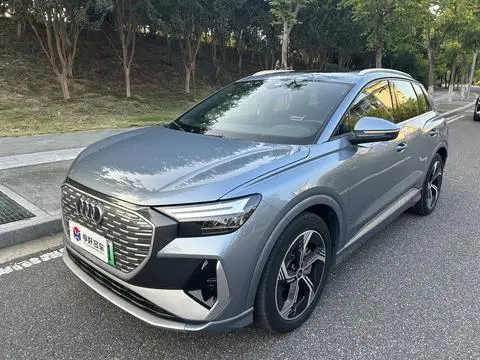 Audi Q4 e-tron 2024