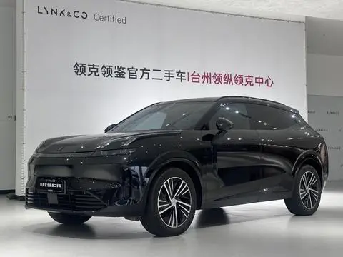 Lynk & Co 08 EM-P 2025