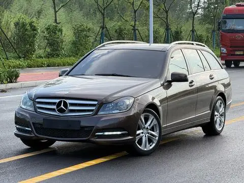 Mercedes-Benz C-Class 2011