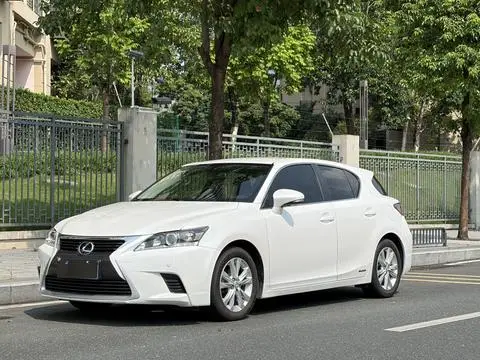 Lexus CT 2014