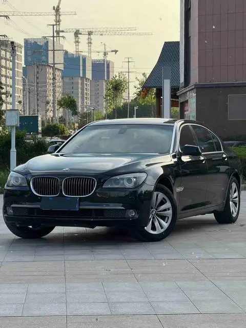 BMW 7 Series 2011