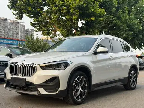 BMW X1 2022 — фото 1