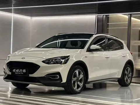 Ford FocusActive 2021 — фото 1