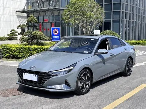 Hyundai Elantra 2022