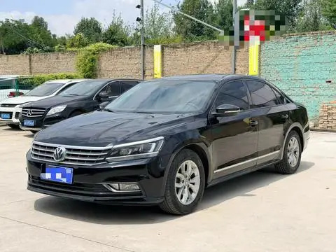 Volkswagen Passat 2017 — фото 1