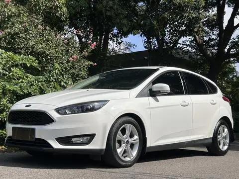 Ford Focus 2017 — фото 1