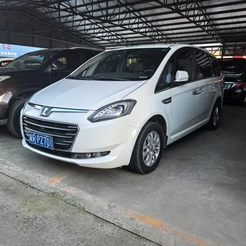 Luxgen 大7 MPV 2016