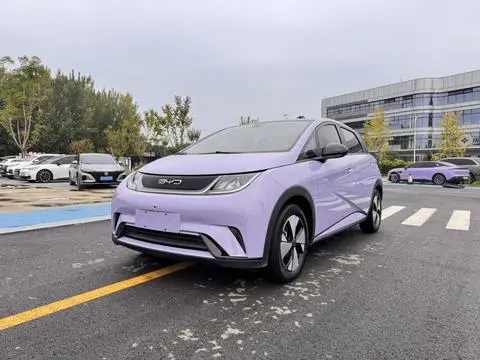 BYD Dolphin 2023