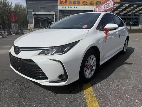 Toyota Corolla 2021 — фото 1