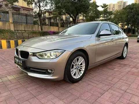 BMW 3 Series 2015 — фото 1