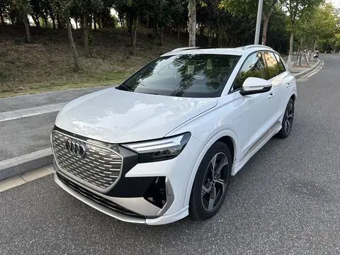 Audi Q4 e-tron 2023