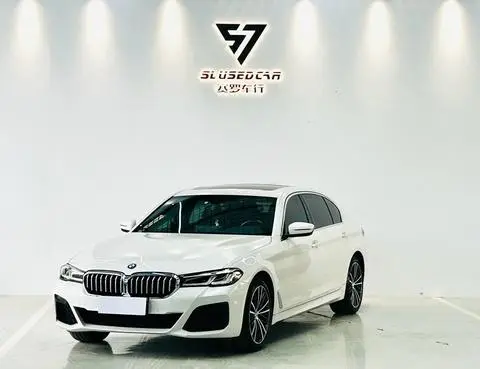 BMW 5 Series 2022 — фото 1