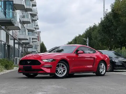 Ford Mustang 2018 — фото 1