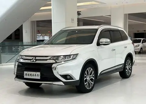 Mitsubishi 欧蓝德 2016