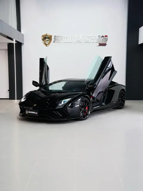 Lamborghini Aventador 2017