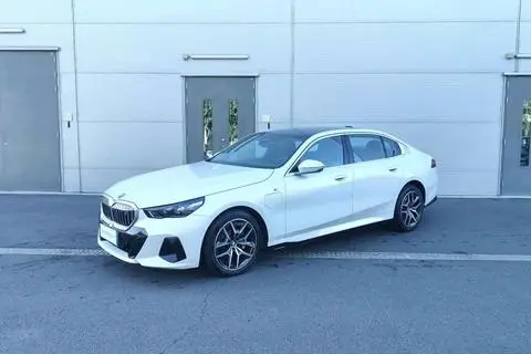 BMW i5 2025