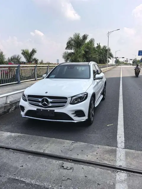 Mercedes-Benz GLC 2017 — фото 1