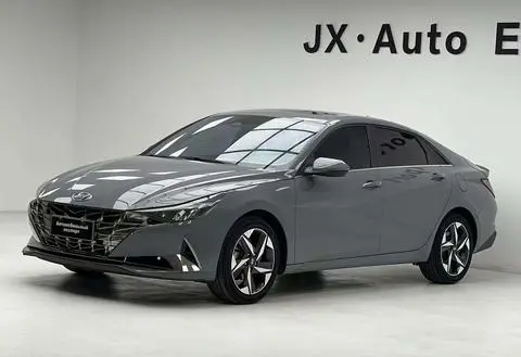Hyundai Elantra 2022