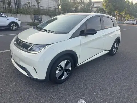 BYD Dolphin 2023 — фото 1