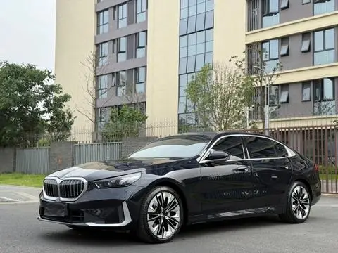 BMW 5 Series 2025