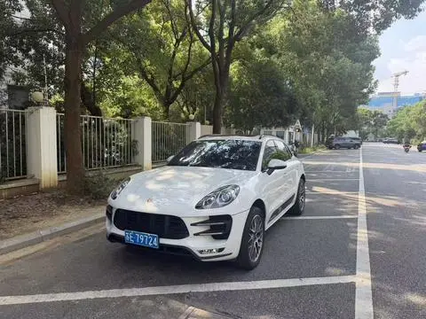 Porsche Macan 2014