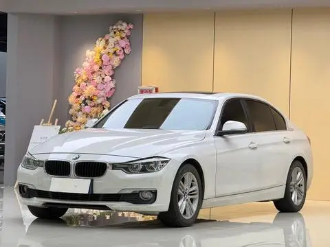BMW 3 Series 2017 — фото 1