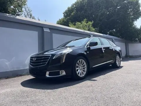 Cadillac XTS 2018 — фото 1