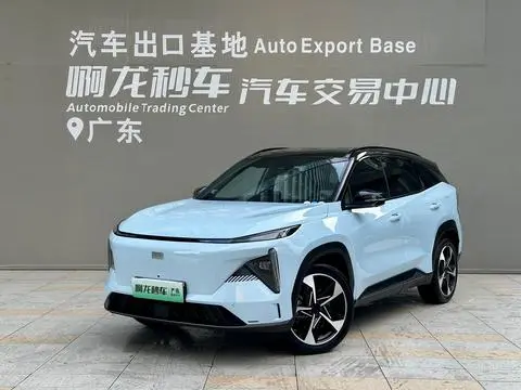 Geely L7 2023