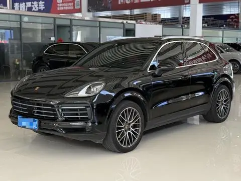 Porsche Cayenne 2022 — фото 1