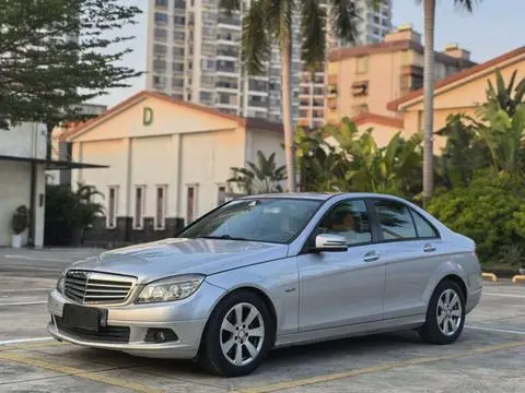 Mercedes-Benz C-Class 2010