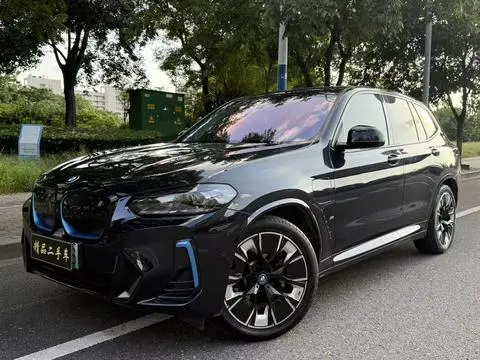 BMW iX3 2022